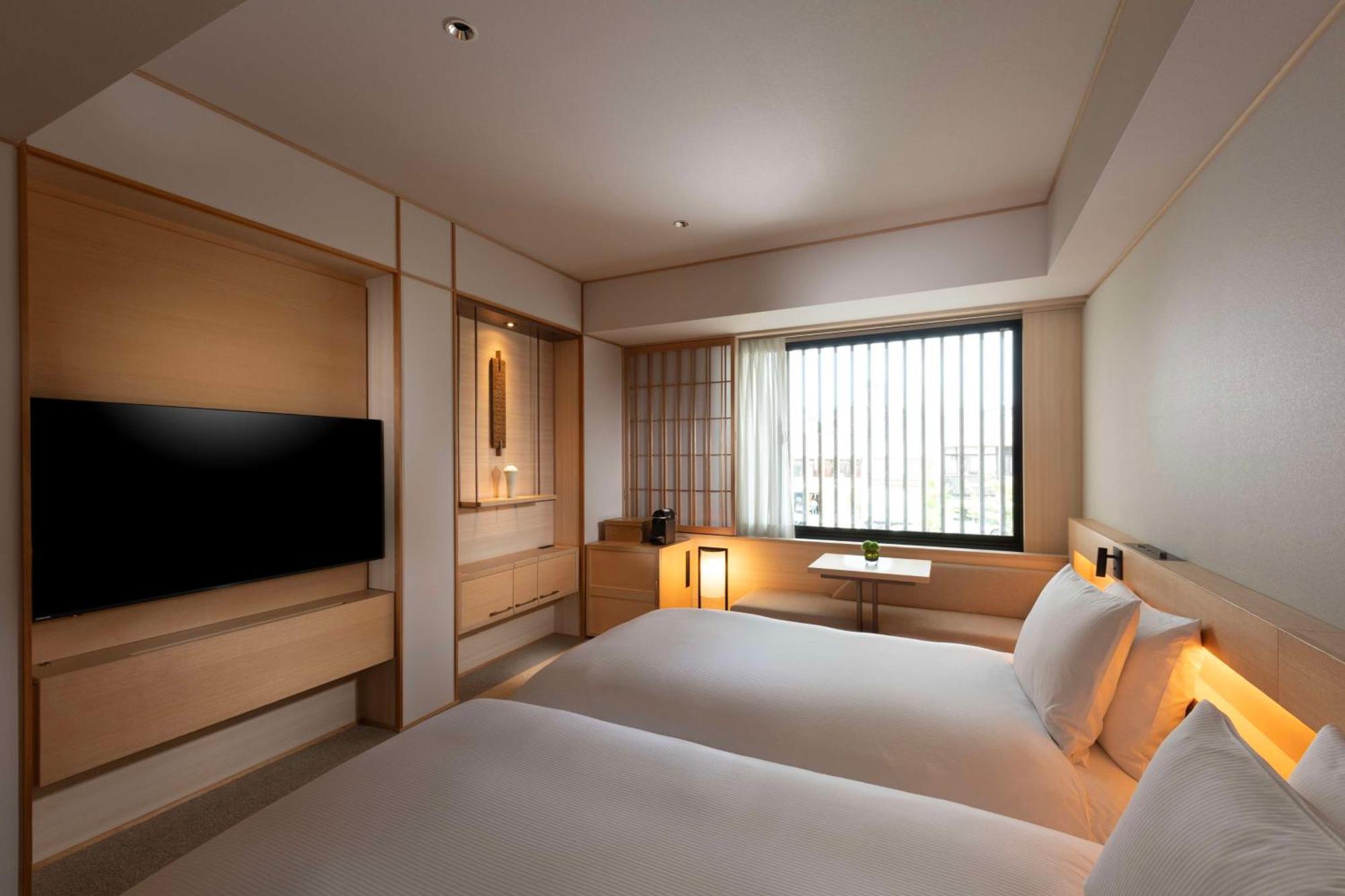 Doubletree By Hilton Kyoto Higashiyama Hotel Exterior photo